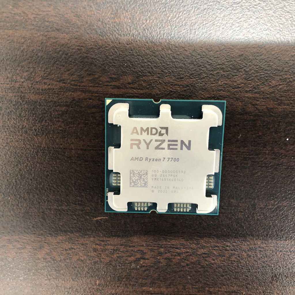 中古 AMD Ryzen 7 7700 (AM5/3.8GHz/40M/C8/T16/65W) 1460024624