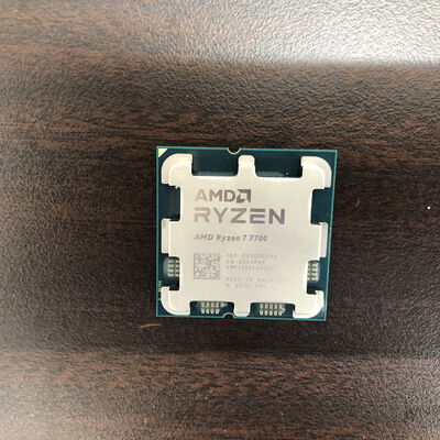 【福山ココローズ店】中古  AMD Ryzen 7 7700 (AM5/3.8GHz/40M/C8/T16/65W) 1460024624 