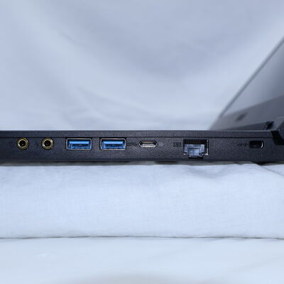 【通販センター】中古  MSI Thin GF63 12V Thin-GF63-12VE-070JP(Intel Core i7 12650H/16GB DDR4 (PC4)/SSD512GB/なし/NVIDIA GeForce RTX 4050 6GB Laptop GPU/15.6/1920x1080/Wi-Fi/W11H64 MAR) 201712 