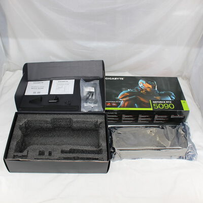 【通販センター】中古  GIGABYTE GV-N5090WF3OC-32GD (RTX5090 32G) 3480034079 