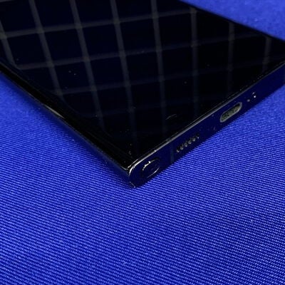 【横浜駅前店】中古  Galaxy S22 Ultra バーガンディ 12GB 256GB SC-52C 3280019925 