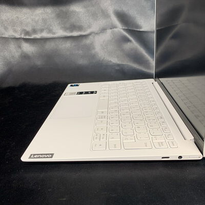 【横浜駅前店】中古  Lenovo YOGA Slim 7 Carbon 13ITL5 (Intel Core i7-1165G7/8GB/CPU内蔵/W11H/有線LAN?無線LAN◯) 3400009446 