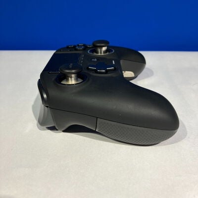 【鹿児島店】中古  NACON レボリューション アンリミテッド 4700000518 