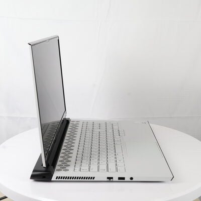 【通販センター】中古  DELL Alienware M17 R3(Intel Core i7 10750H/16GB DDR4 (PC4)/SSD512GB/なし/NVIDIA GeForce RTX 2070 8GB/17.3/1920x1080/Wi-Fi/W11H64 MAR) 199611 