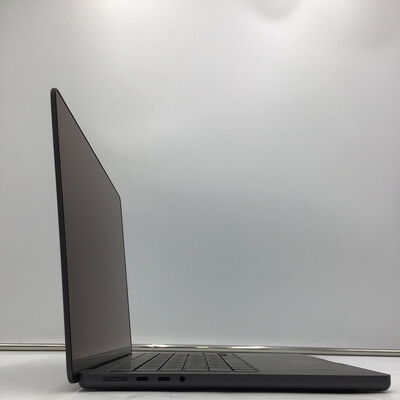 【白山FM松任店】中古  Apple MacBook Pro M5 14インチ 4950002474 