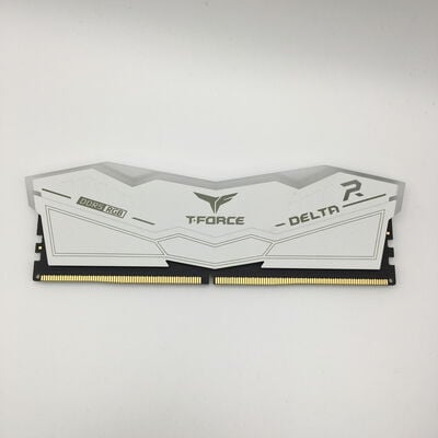 【秋葉原本店】中古  PC5-48000 16GB デスクトップ用(DDR5-6000) 149154 