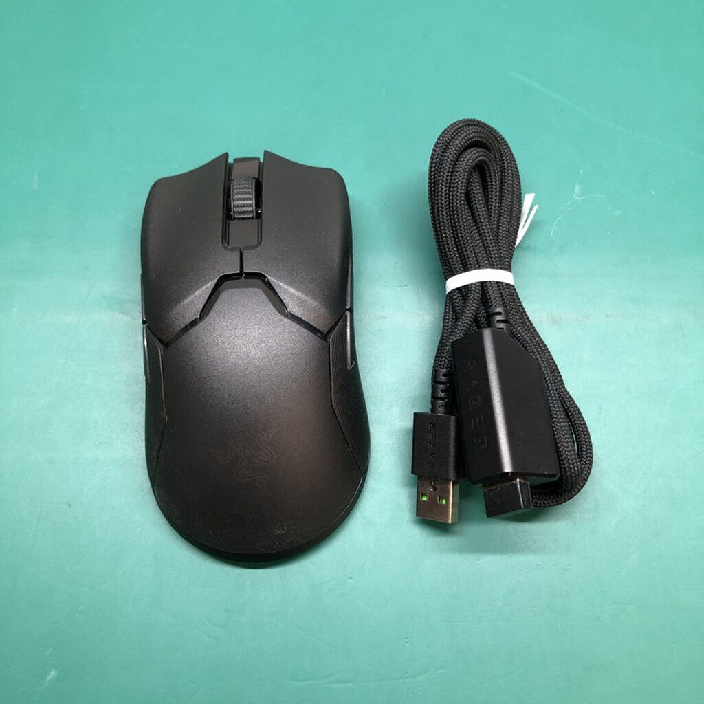 RAZER レイザー/ワイヤレスゲーミングマウス/RZ01-03050100-R3A1/PM2135H12417415/パソコン関連/Bランク/84【中古】 ゲーミングマウス Viper Ultimate ブラック RZ01-03050100-R3A1