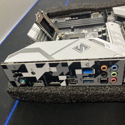 【大宮店】中古  ASRock Z590 Steel Legend (Z590 1200 ATX DDR4) 144863 