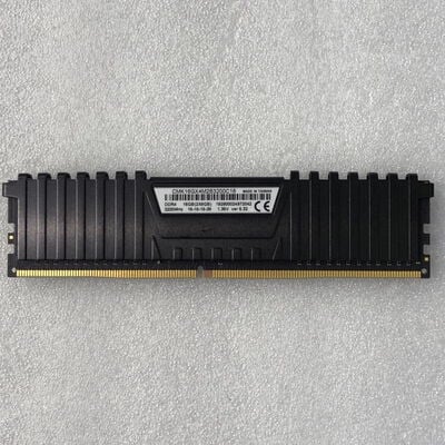 【甲府飯田店】中古  PC4-25600 8GB デスクトップ用 140727 