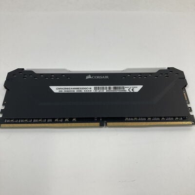 【神戸・三宮店】中古  PC4-25600 32GB デスクトップ用(DDR4-3200) 143224 