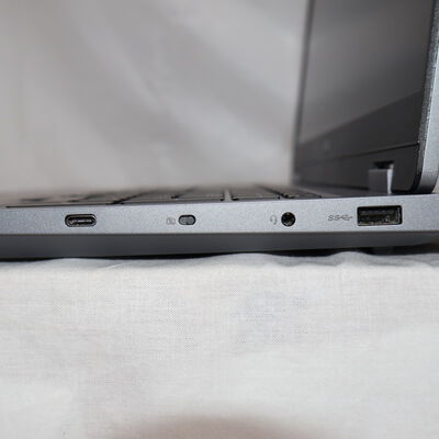 【通販センター】中古  Lenovo LOQ15IRX9 83DVC(Intel Core i5 13450HX/16GB DDR5 (PC5)/SSD512GB/なし/NVIDIA GeForce RTX 3050 6GB Laptop GPU ６GB/15.6/1920x1080/Wi-Fi/W11H64 MAR) 201386 