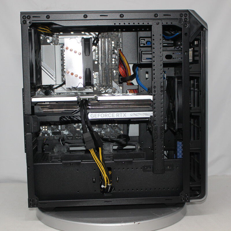 中古 THIRDWAVE GALLERIA SK(Intel Core i7 13700F/32GB DDR4 (PC4
