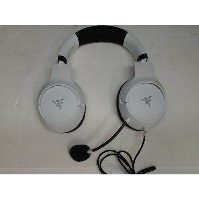 【前橋ｲﾝﾀｰｱｶﾏﾙ店】中古  Razer Kaira X for Xbox　RZ04-03970300-R3M1 4540001780 