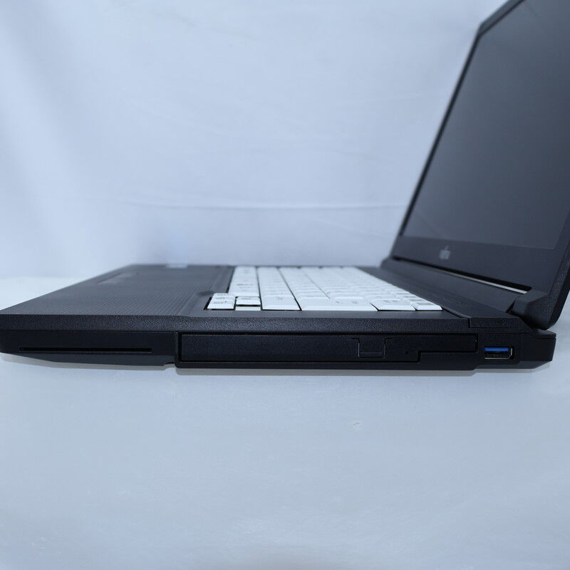 中古 FUJITSU LIFEBOOK A7511/G (Intel Core i5 1145G7 2.60GHz/16GB