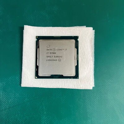 【静岡東瀬名店】中古  INTEL Core i7 9700K (1151/3.60GHz/12M/C8/T8) 138481 