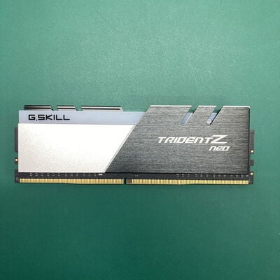 【神戸・三宮店】中古  PC4-28800 8GB デスクトップ用 140733 