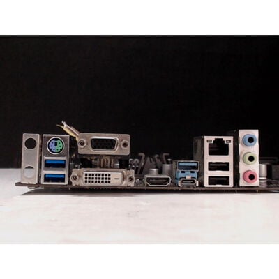 【前橋ｲﾝﾀｰｱｶﾏﾙ店】中古  ASRock Z390 Phantom Gaming 4 (Z390 1151 ATX DDR4) 138883 