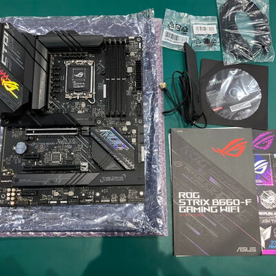 【鹿児島店】中古  ASUS ROG STRIX B660-F GAMING WIFI (B660 ATX DDR5) 150343 