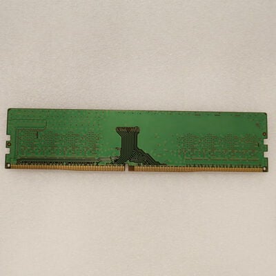 【通販センター】中古  PC4-21300 8GB デスクトップ用(DDR4-2666) 126165 