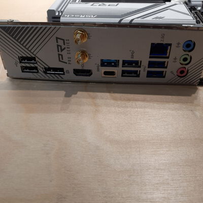 【鹿児島店】中古  ASRock B760 Pro RS/D4 WiFi (B760 1700 ATX DDR4) 4700000735 