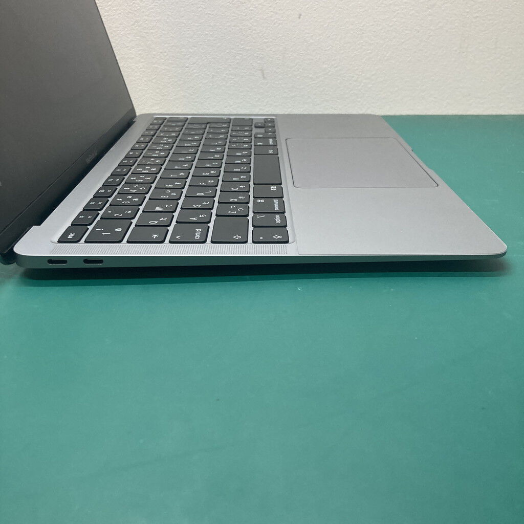 M1 MacbookAir 13インチ　スペースグレイ Refurbished Excellent MacBook Air 13.3