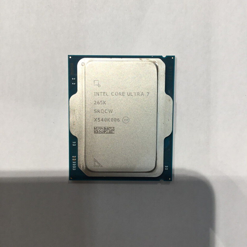 中古 INTEL Core Ultra 7 265K (1851/3.9G/30M/C20/T20) （331360