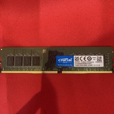 【千葉店】中古  PC4-21300 16GB デスクトップ用(DDR4-2666) 135638 
