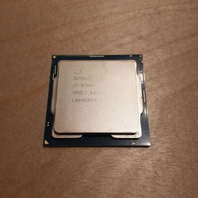 【鹿児島店】中古  INTEL Core i7 9700K (1151/3.60GHz/12M/C8/T8) 138481 