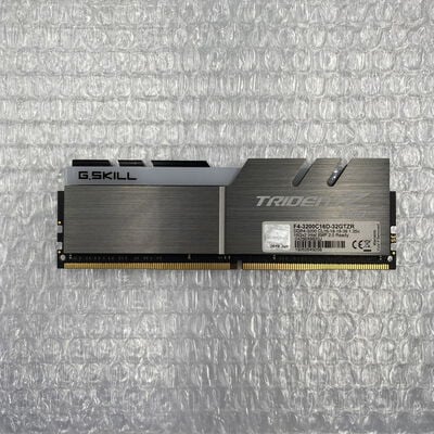 【座間相武台】中古  PC4-25600 16GB デスクトップ用(DDR4-3200) 140728 