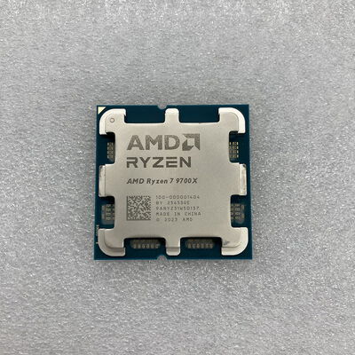 【京都店】中古  AMD Ryzen 7 9700X (AM5/3.8GHz/40M/C8/T16/65W) 169022 