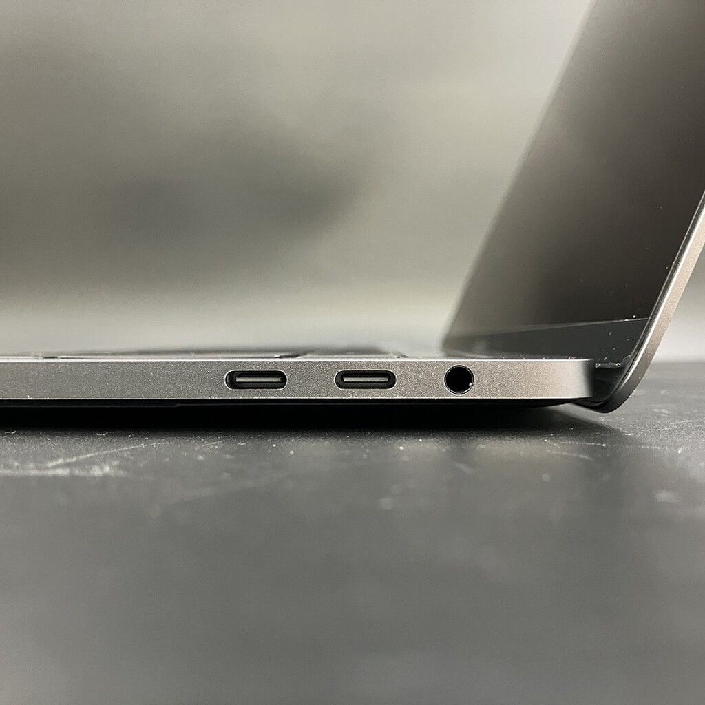中古 Apple MacBook Pro 2017 シルバー(Intel Core i5/8GB