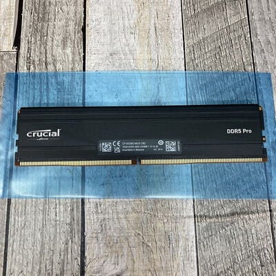 【広島店】中古  crucial CP16G56C46U5 (DDR5 PC5-44800 16GB) 3320005157 