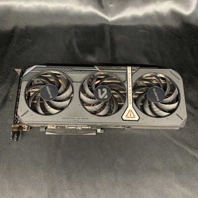 【横浜駅前店】中古  GIGABYTE GV-R9060XTGAMING OC-16GD (RX9060XT 16G) 179900 