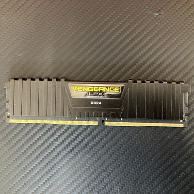 【富士青葉店】中古  Corsair CMK16GX4M2A2666C16 [DDR4 PC4-21300 8GB 5070001238 