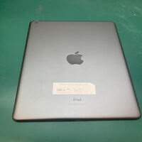 中古  Apple iPad 10.2インチ (第8世代/2020) Wi-Fi 32GB スペースグレイ MYL92J/A 143620 
