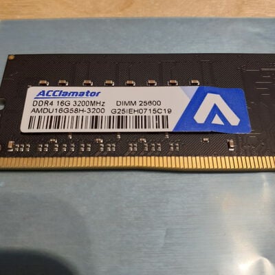 【鹿児島店】中古  PC4-25600 16GB デスクトップ用 140728 