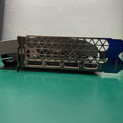 【浦添城間店(沖縄)】中古  ZOTAC GAMING GeForce RTX 3070 Twin Edge OC ZT-A30700H-10P (RTX3070 8G) 143904 