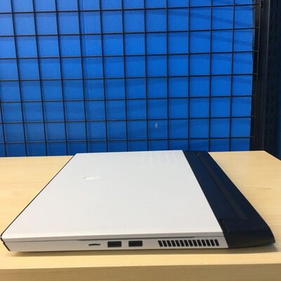 【博多店】中古  Alienware m15 R3(i7-10875H/32GB/SSD1TB+1TB/RTX2070 SUPER/W11P) 3310005864