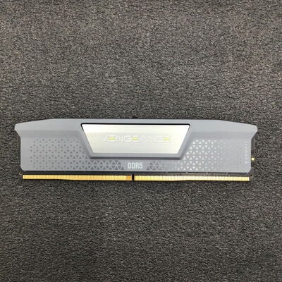 【白山FM松任店】中古  PC5-48000 16GB デスクトップ用(DDR5-6000) 149154 