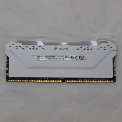 【通販センター】中古  PC4-25600 8GB デスクトップ用(DDR4-3200) 140727 