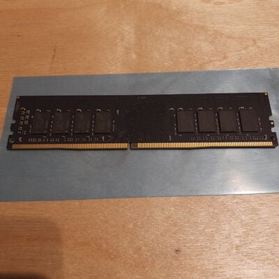 【鹿児島店】中古  PC4-25600 16GB デスクトップ用 140728