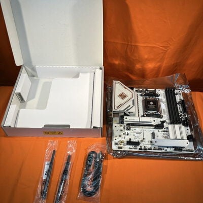 【なんば店】中古  ASRock B850M Steel Legend WiFi (B850 AM5 mATX) 175468 