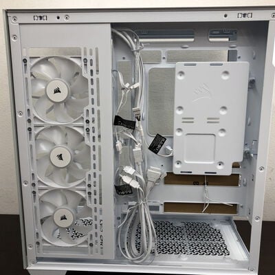 【福山ココローズ店】中古  CORSAIR CC-9011279-WW (ARGB E-ATX ｶﾞﾗｽ WH) 5090001076 