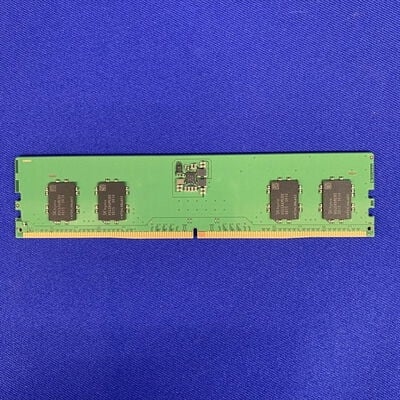 【横浜駅前店】中古  PC5-38400 8GB デスクトップ用 151530 