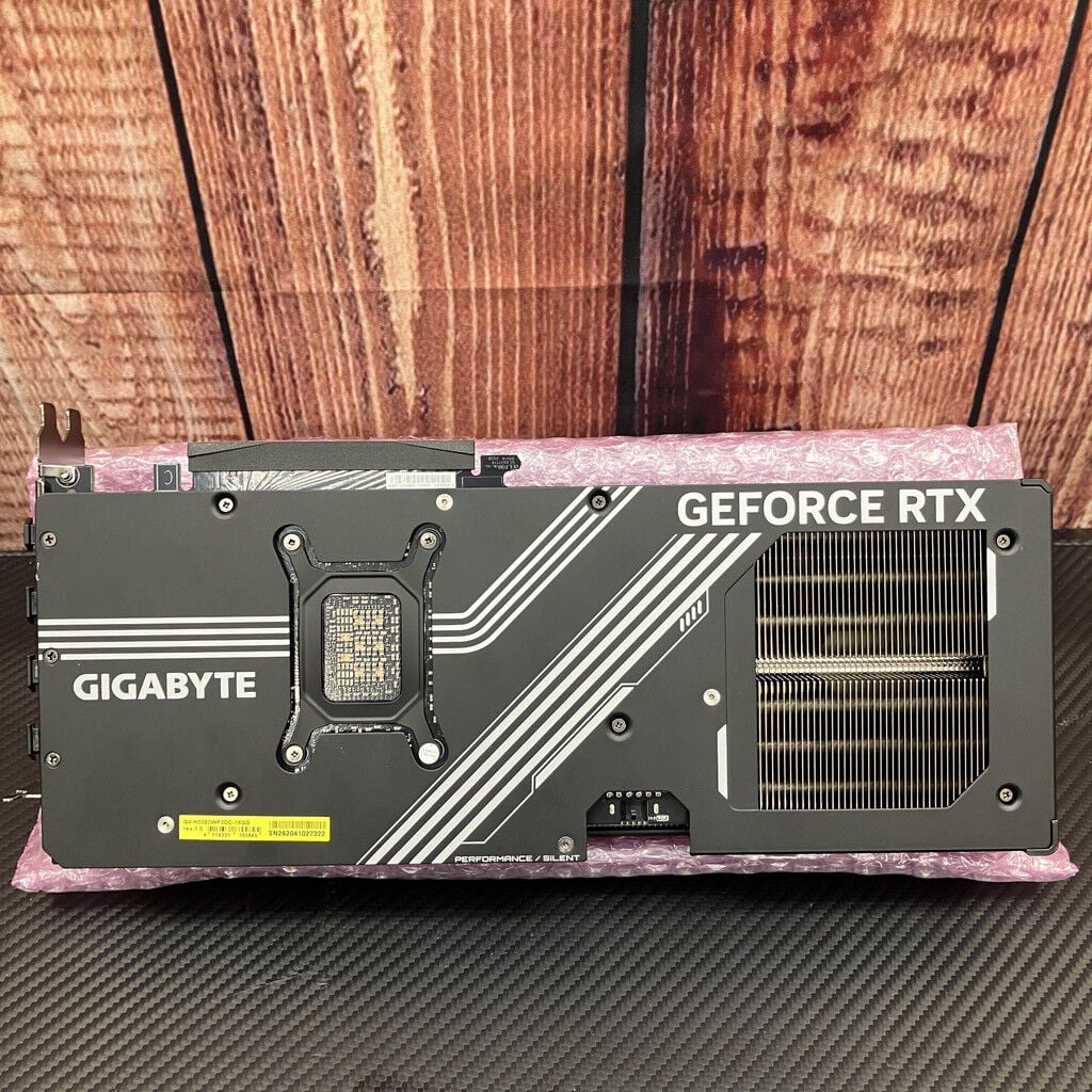 中古 GIGABYTE GV-N5080WF3OC-16GD (RTX5080 16G) 176523 （379910