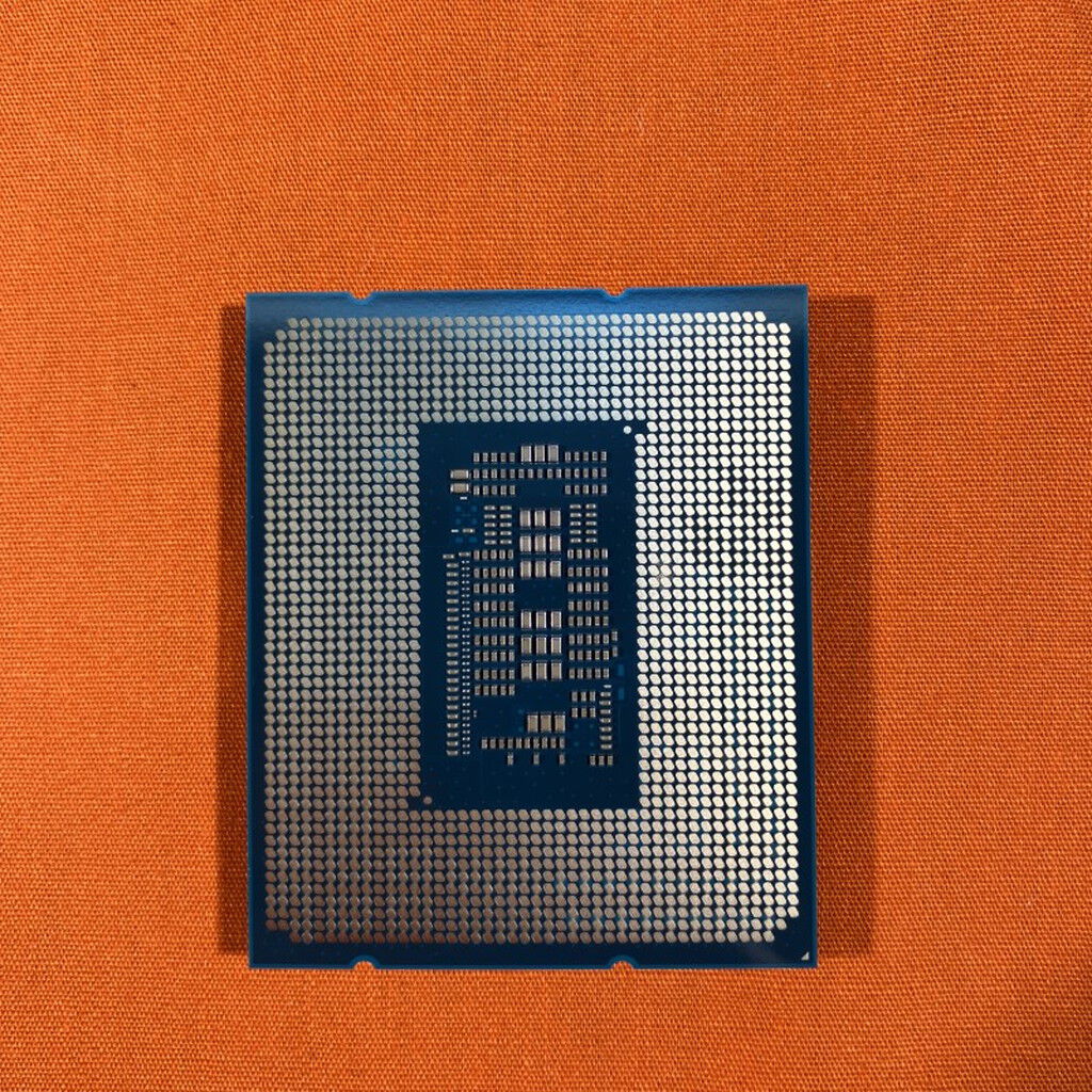 中古 INTEL Core i5 12400F (1700/2.5G/18M/C6/T12) 1460018937