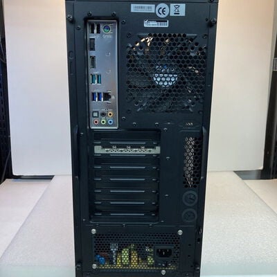 【京都店】中古  THIRDWAVE raytrek ZQ2 (Core i7 10700K/32GB/SSD1TB+HDD1TB/なし/NVIDIA Quadro P2200 5GB) 3180006589 