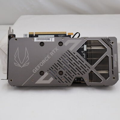 【通販センター】中古  ZOTAC GeForce RTX5070 ZT-B50700M2-10B (RTX5070 12GB) 200509 