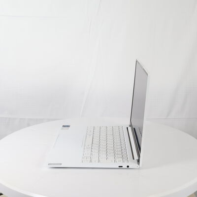 【通販センター】中古  Lenovo YOGA Slim 7 carbon (Core i5-1135G7/8GB/オンボード) 202925 