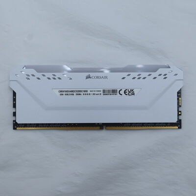 【通販センター】中古  PC4-25600 8GB デスクトップ用(DDR4-3200) 140727 